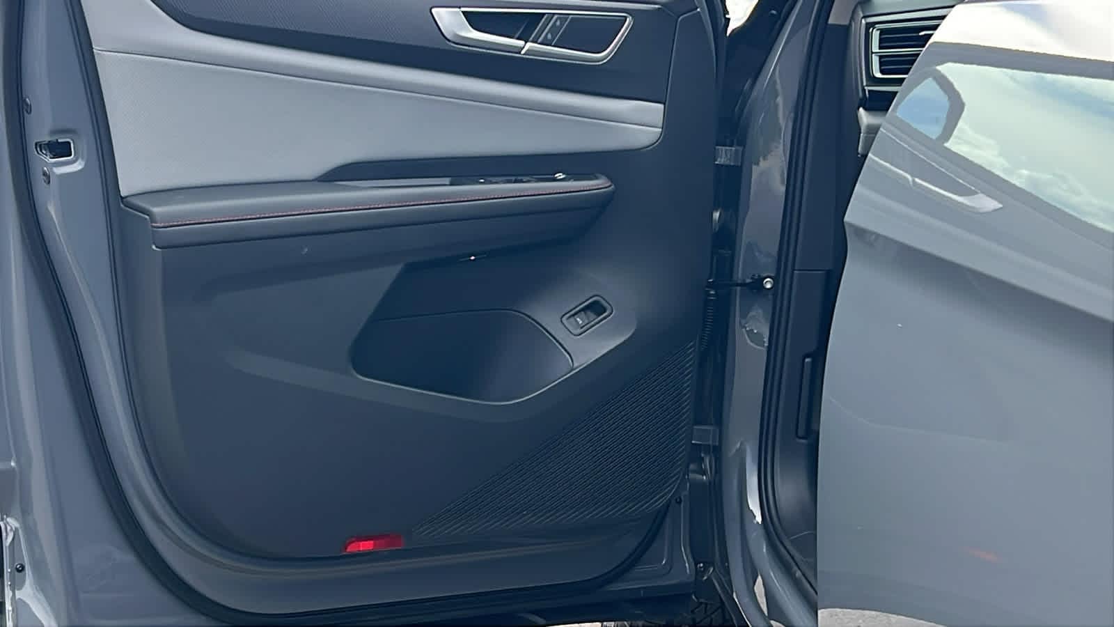 Thumbnail: 2026 Volkswagen Atlas - 23