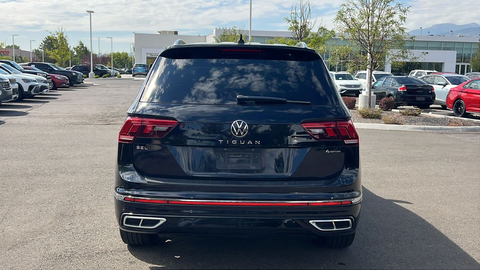 Thumbnail: 2022 Volkswagen Tiguan - 6