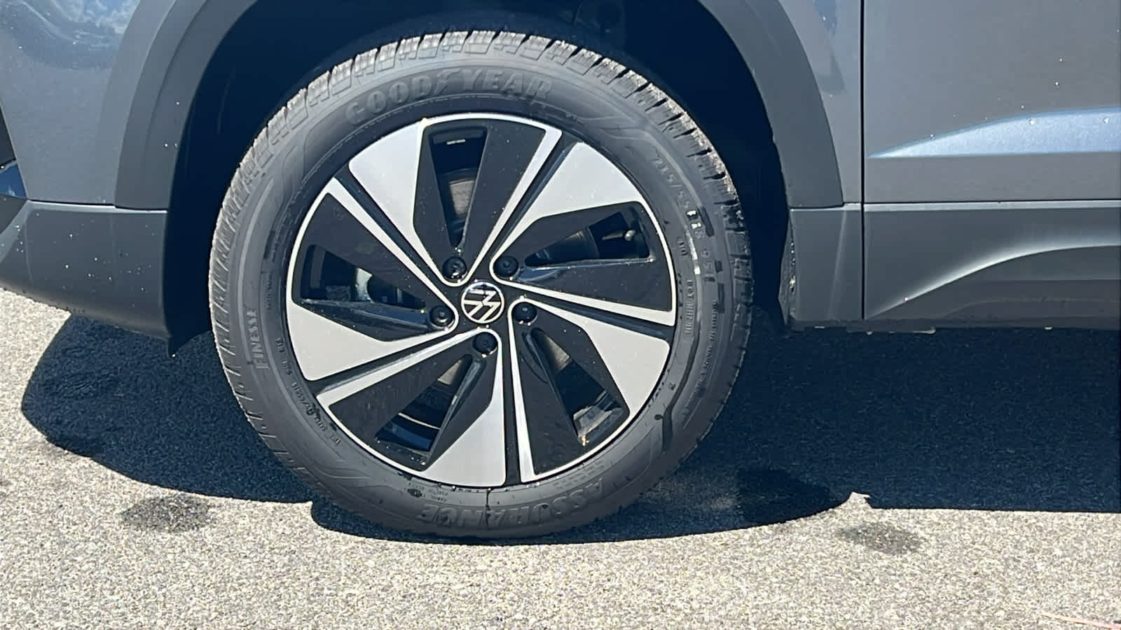 Thumbnail: 2026 Volkswagen Taos - 9