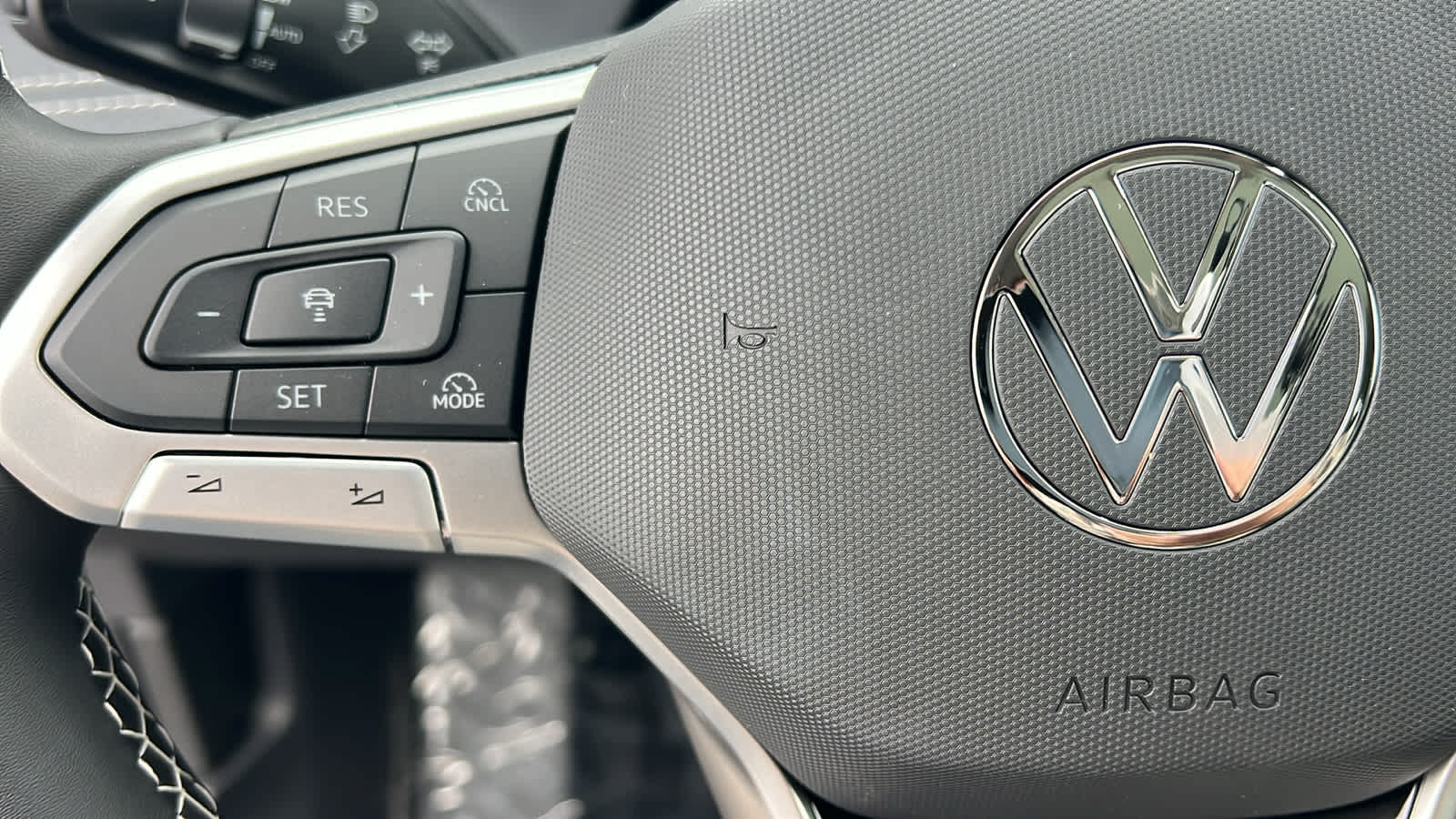 Thumbnail: 2026 Volkswagen Tiguan - 19