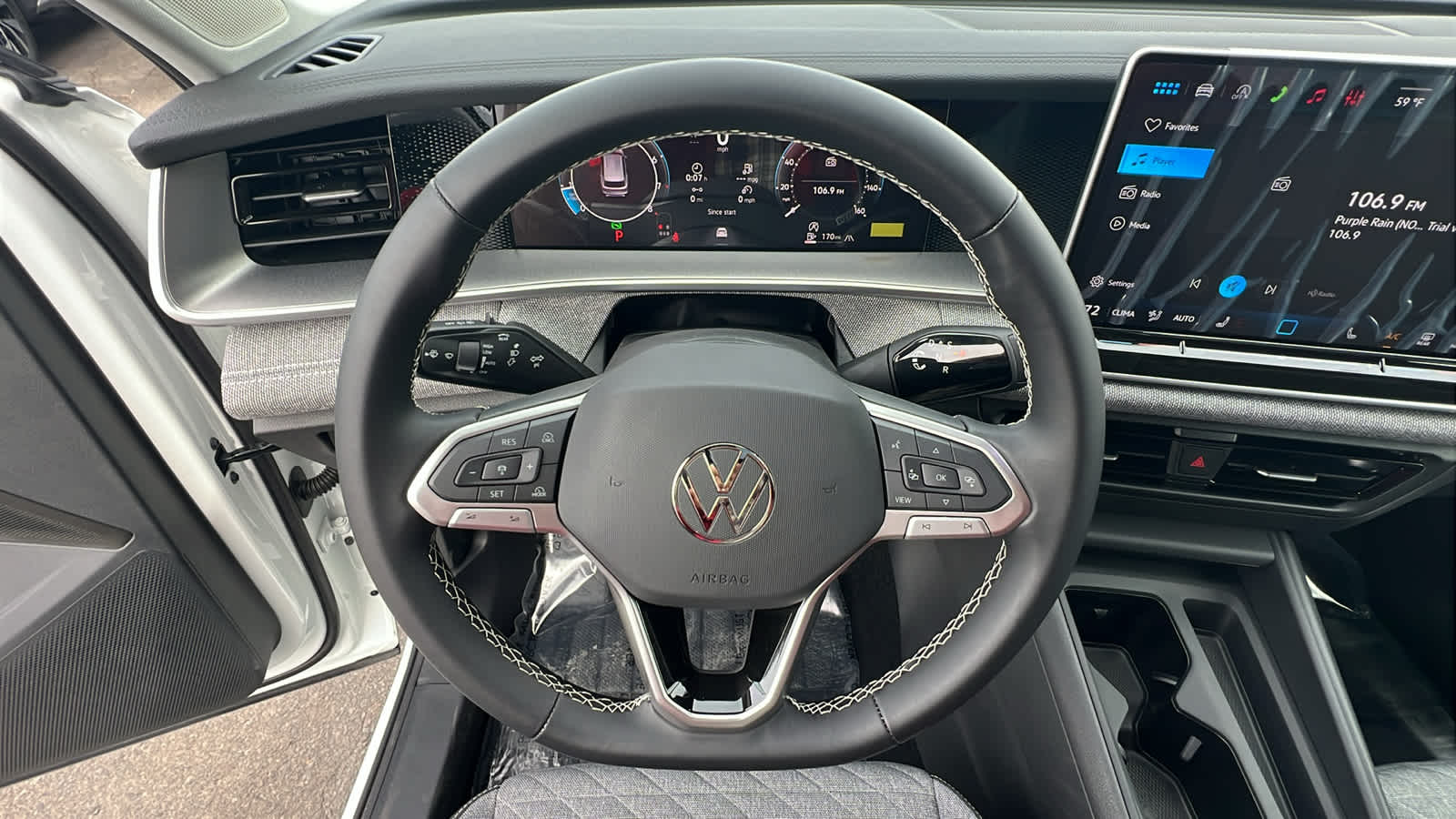 Thumbnail: 2026 Volkswagen Tiguan - 18