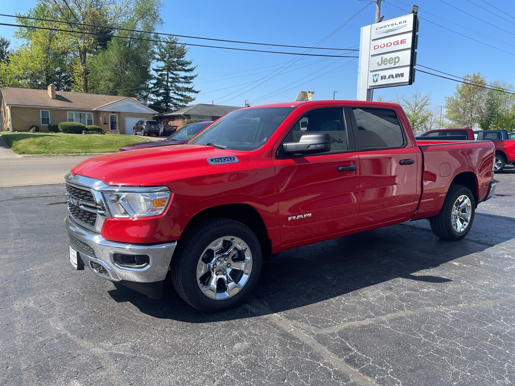 New 2023 Ram 1500 BIG HORN CREW CAB 4X4 6'4 BOX For Sale Quincy IL