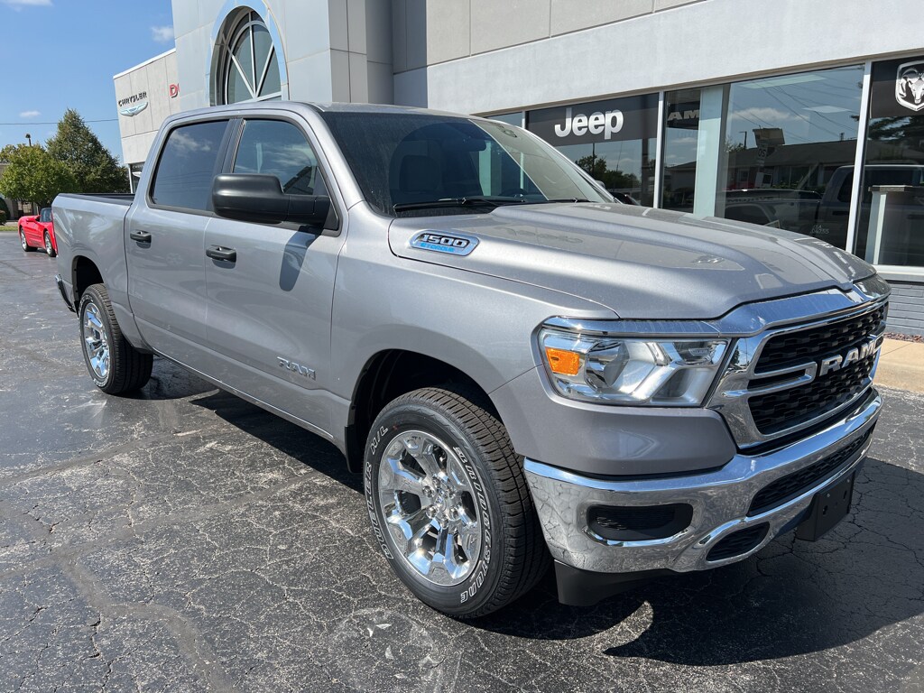 New 2023 Ram 1500 BIG HORN CREW CAB 4X4 5'7 BOX For Sale Quincy IL