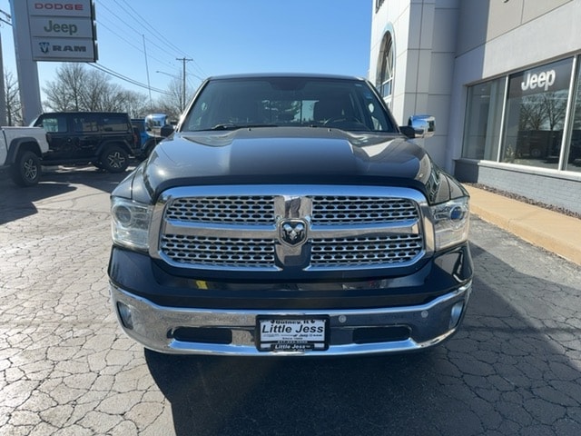 Used 2018 RAM Ram 1500 Pickup Laramie with VIN 1C6RR7NT6JS137286 for sale in Quincy, IL