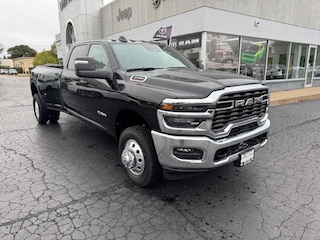 2026 Ram 3500 BIG HORN CREW CAB 4X4 8' BOX Pickup