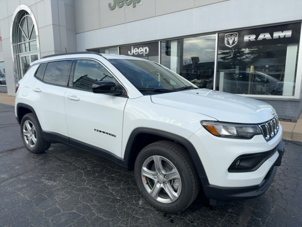 New 2024 Jeep Compass LATITUDE 4X4 For Sale Quincy IL