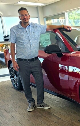 Staff member Dustin Saxton from b6f50bbe13dd