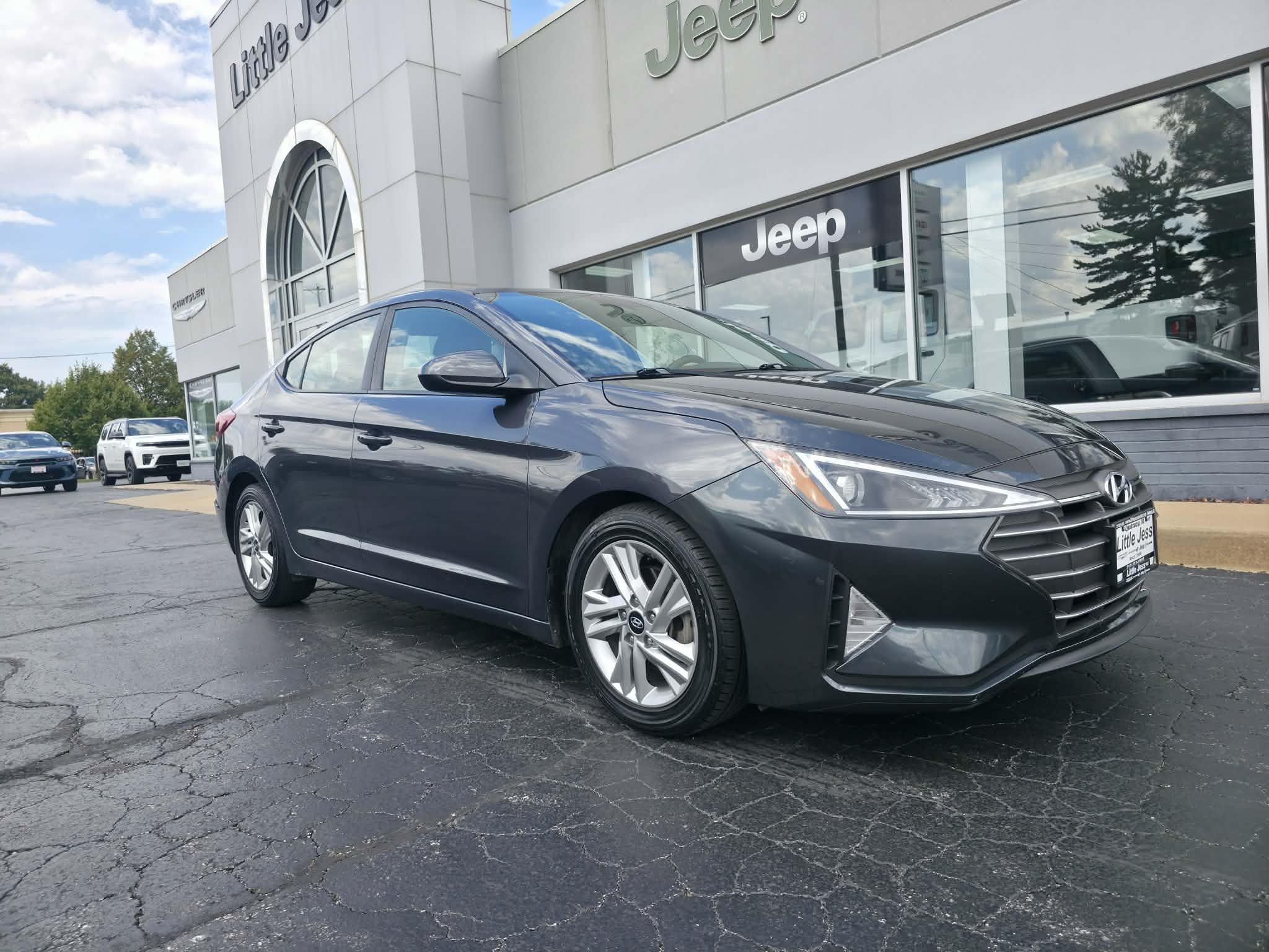 Used 2020 Hyundai Elantra SEL with VIN 5NPD84LF1LH572770 for sale in Quincy, IL
