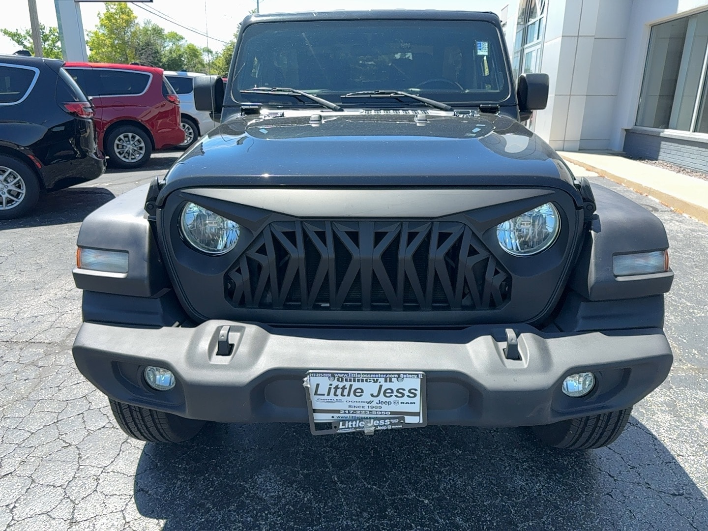 Used 2020 Jeep Wrangler Sport S with VIN 1C4GJXAN4LW227398 for sale in Quincy, IL