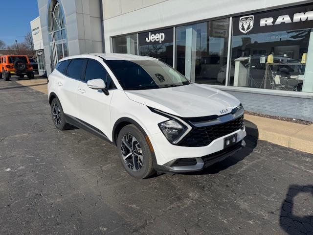 2023 Kia Sportage EX's photo