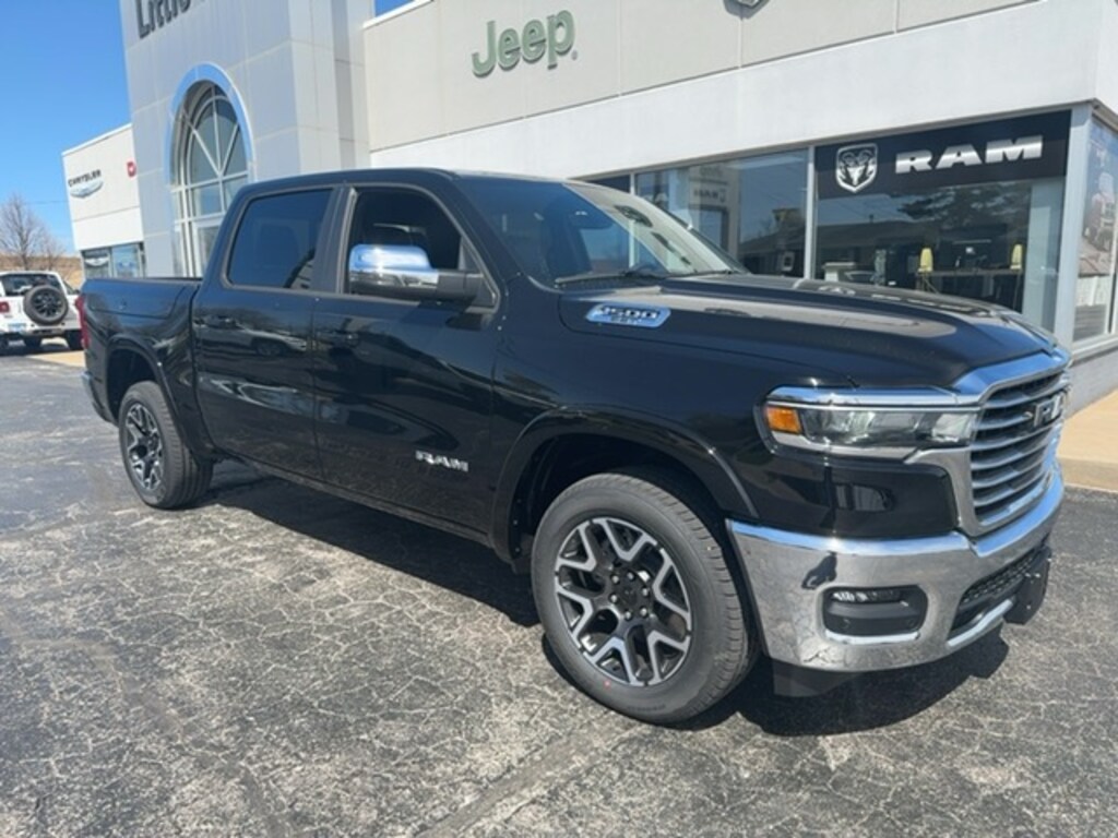 New 2025 Ram 1500 LARAMIE CREW CAB 4X4 5'7 BOX For Sale Quincy IL