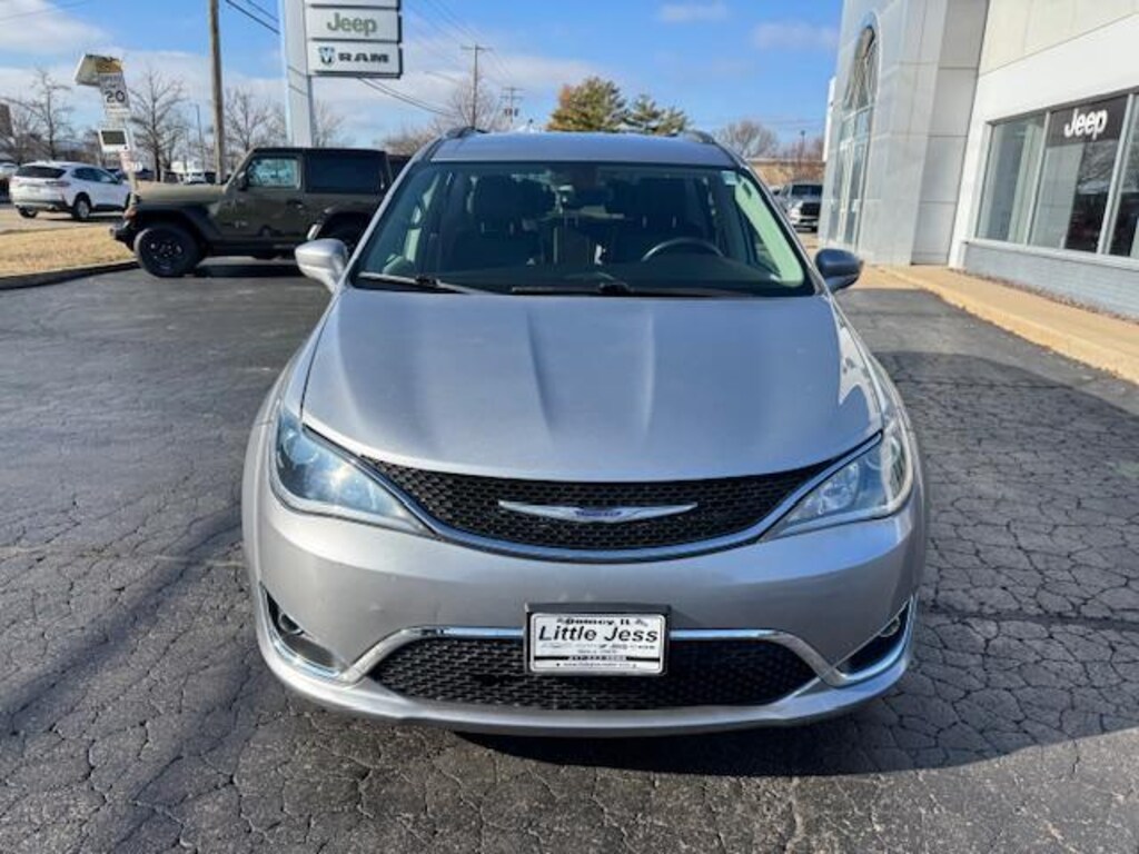 Used 2019 Chrysler Pacifica Touring L Plus Van Passenger Van