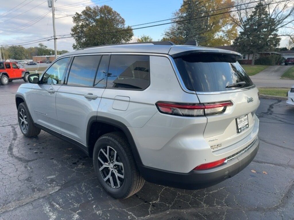 New 2024 Jeep Grand Cherokee L LIMITED 4X4 For Sale Quincy IL
