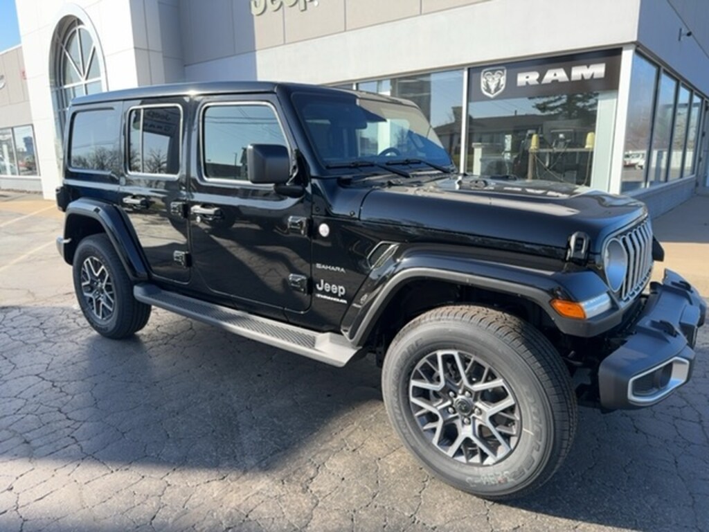 New 2024 Jeep Wrangler 4DOOR SAHARA For Sale Quincy IL