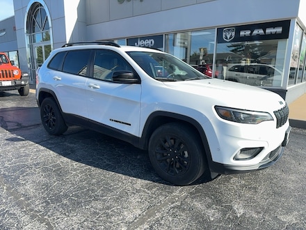 2023 Jeep Cherokee Altitude Lux SUV