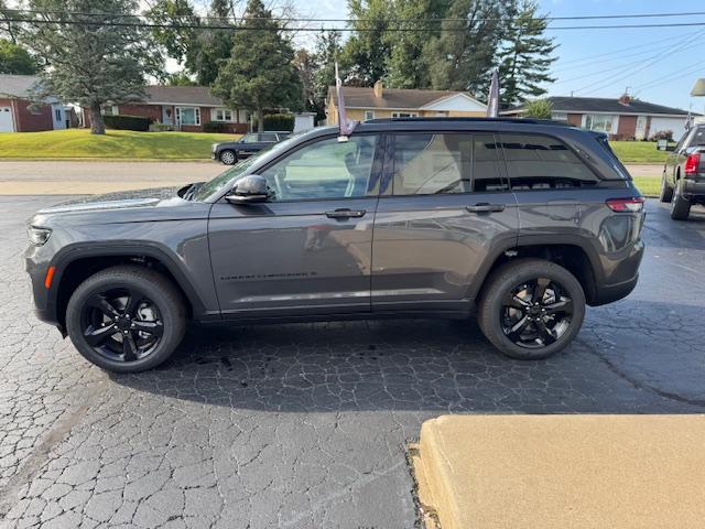 2025 Jeep Grand Cherokee Limited's photo