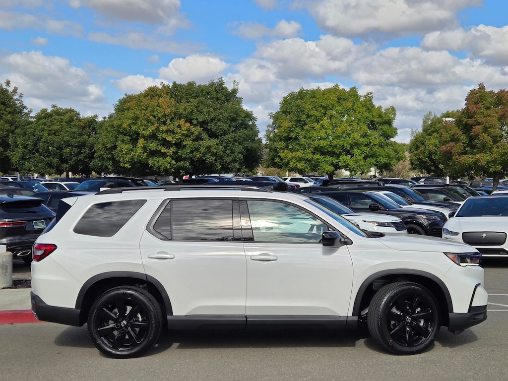 New 2025 Honda Pilot Black Edition SUV