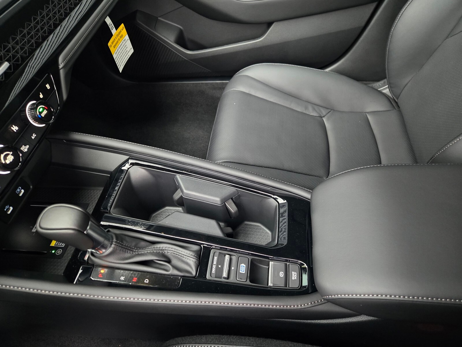 2025 Honda Accord Hybrid Touring - Photo 23