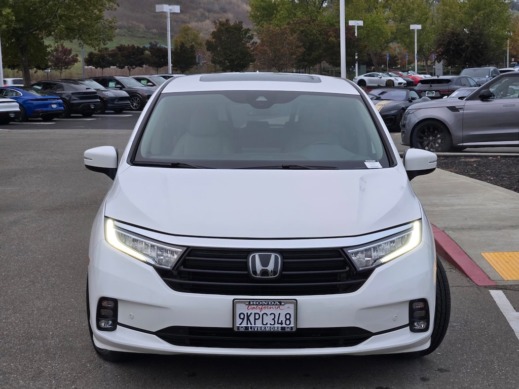 Used 2024 Honda Odyssey Elite Minivan/Van