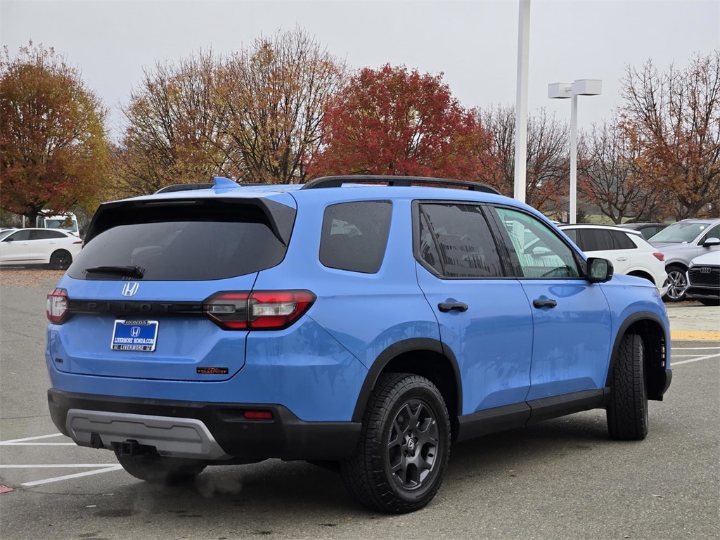 Certified 2025 Honda Pilot TrailSport SUV