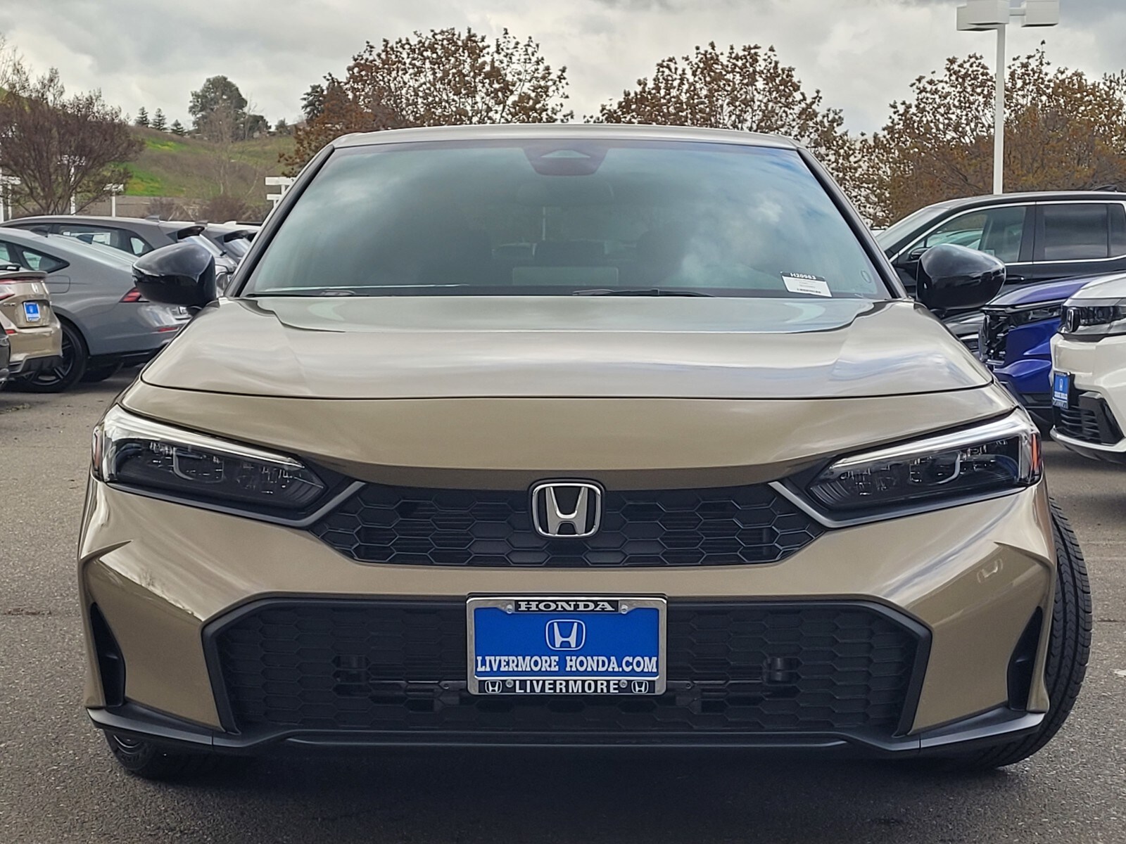 2025 Honda Civic Sport Hatchback photo 2