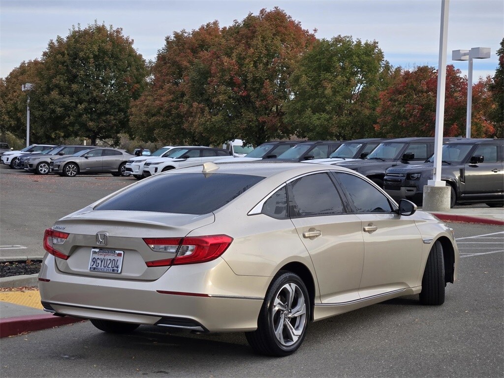 2020 Honda Accord EX photo 4