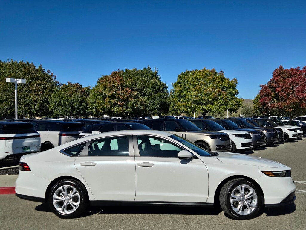 New 2025 Honda Accord LX Sedan