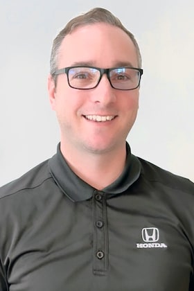 Staff member Frank Bogut from 809af90c52dd