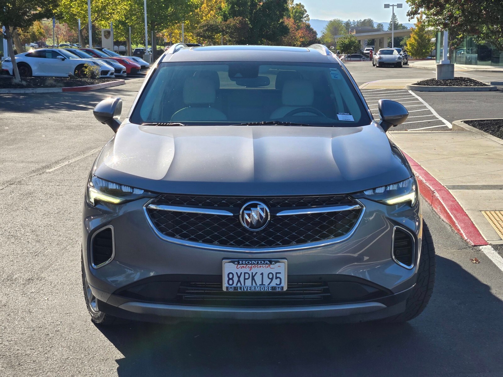 2021 Buick Envision Avenir photo 2