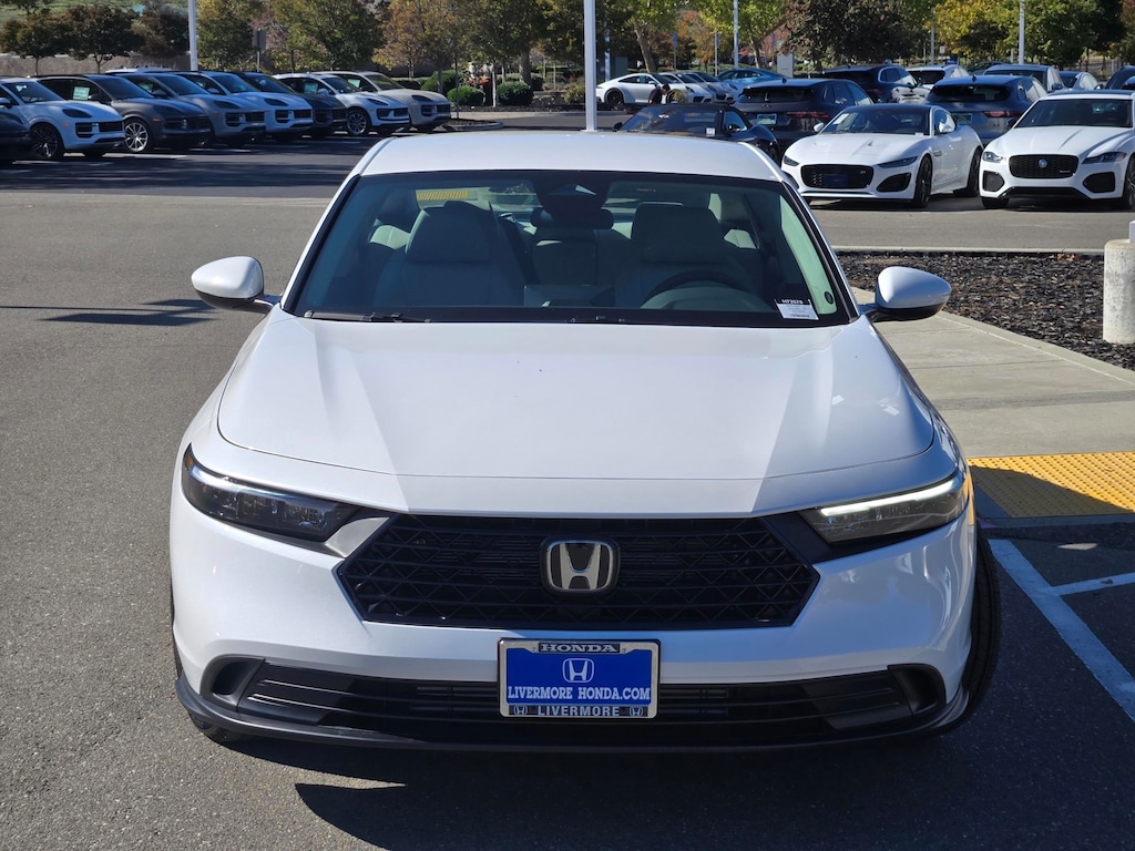 New 2025 Honda Accord LX Sedan