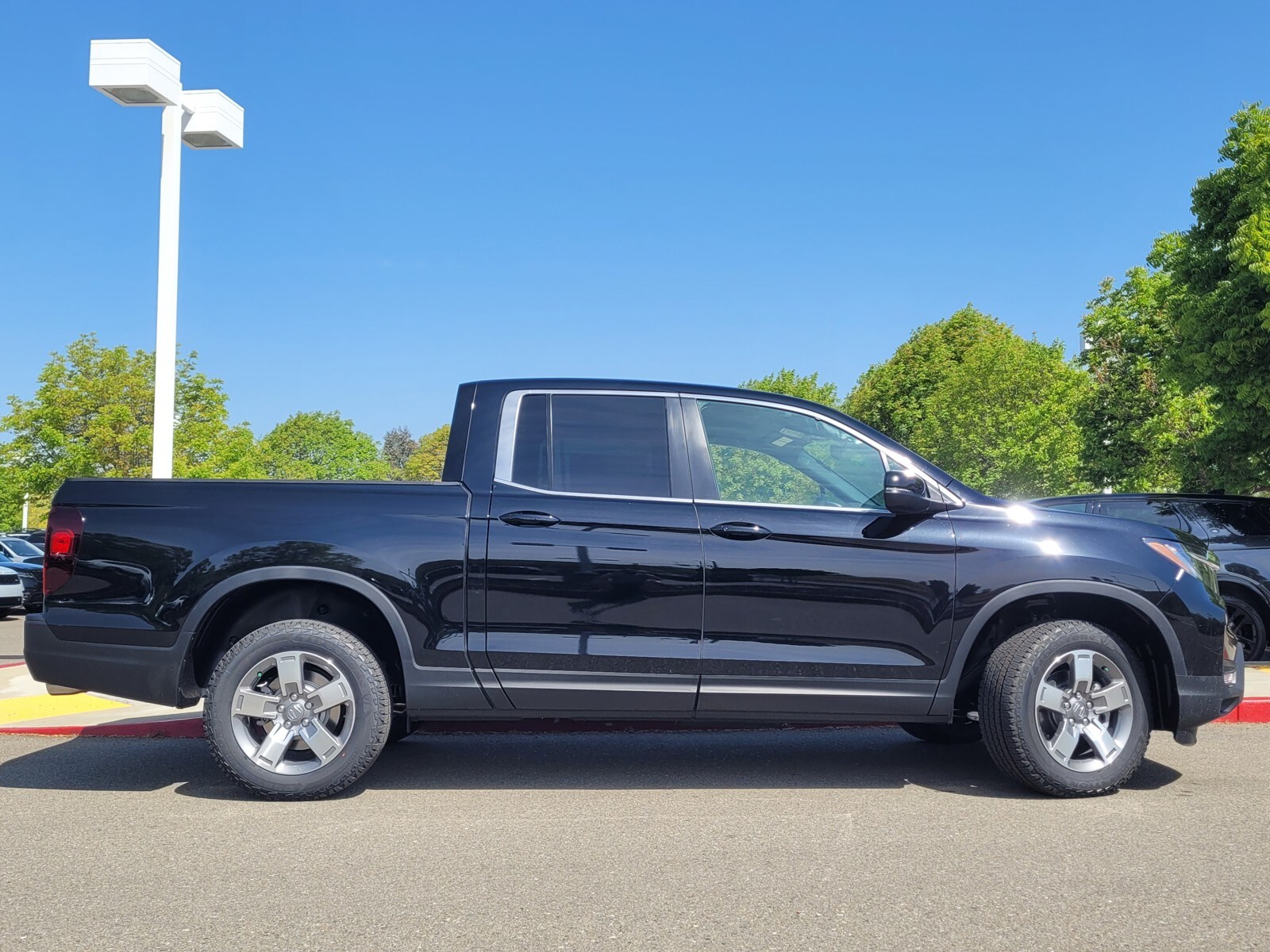2025 Honda Ridgeline RTL photo 3