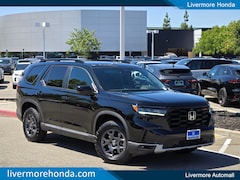 2025 Honda Pilot TrailSport SUV