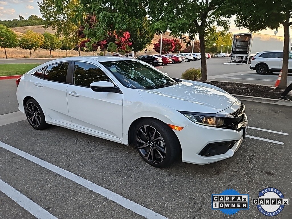 2020 Honda Civic Sport photo 3