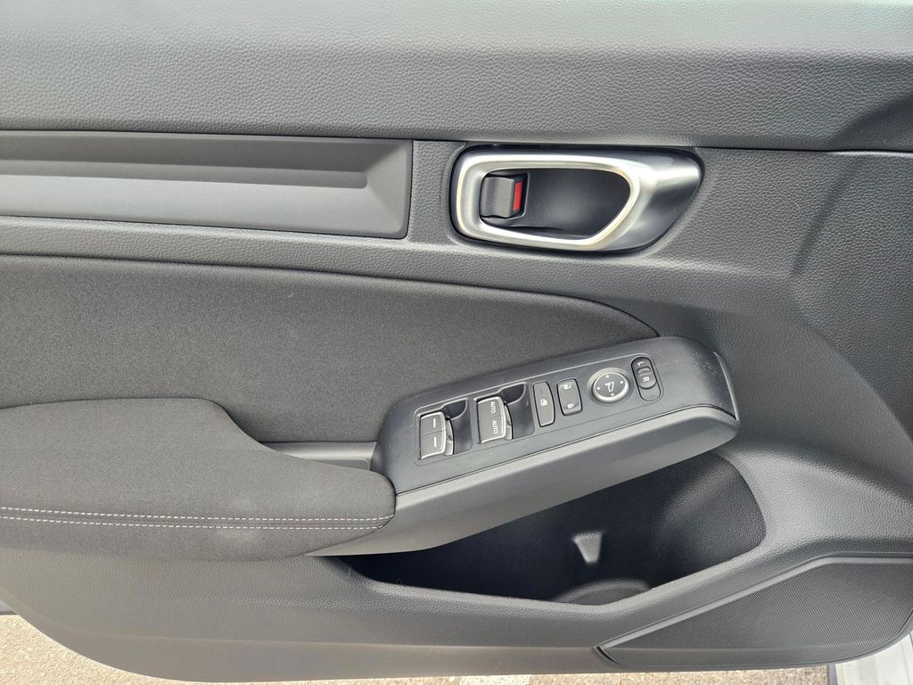 2026 Honda Civic Hatchback Sport - Photo 16