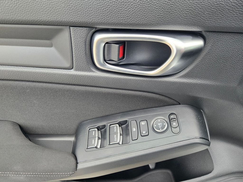 2026 Honda Civic Hatchback Sport - Photo 17