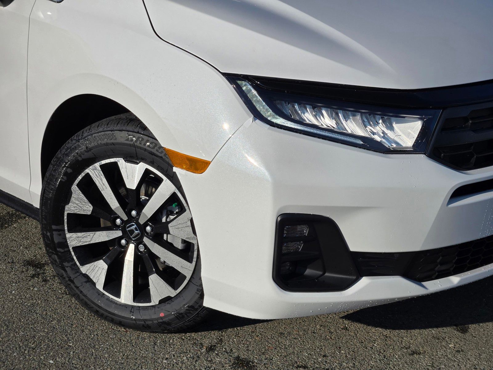 2026 Honda Odyssey EX-L - Photo 9