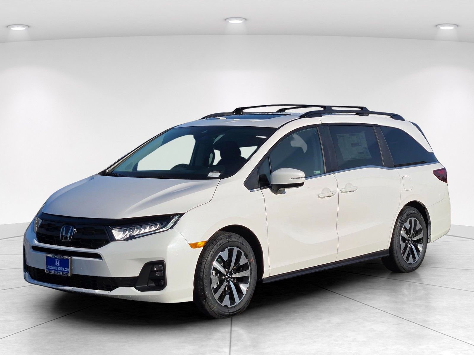 2026 Honda Odyssey EX-L - Photo 8