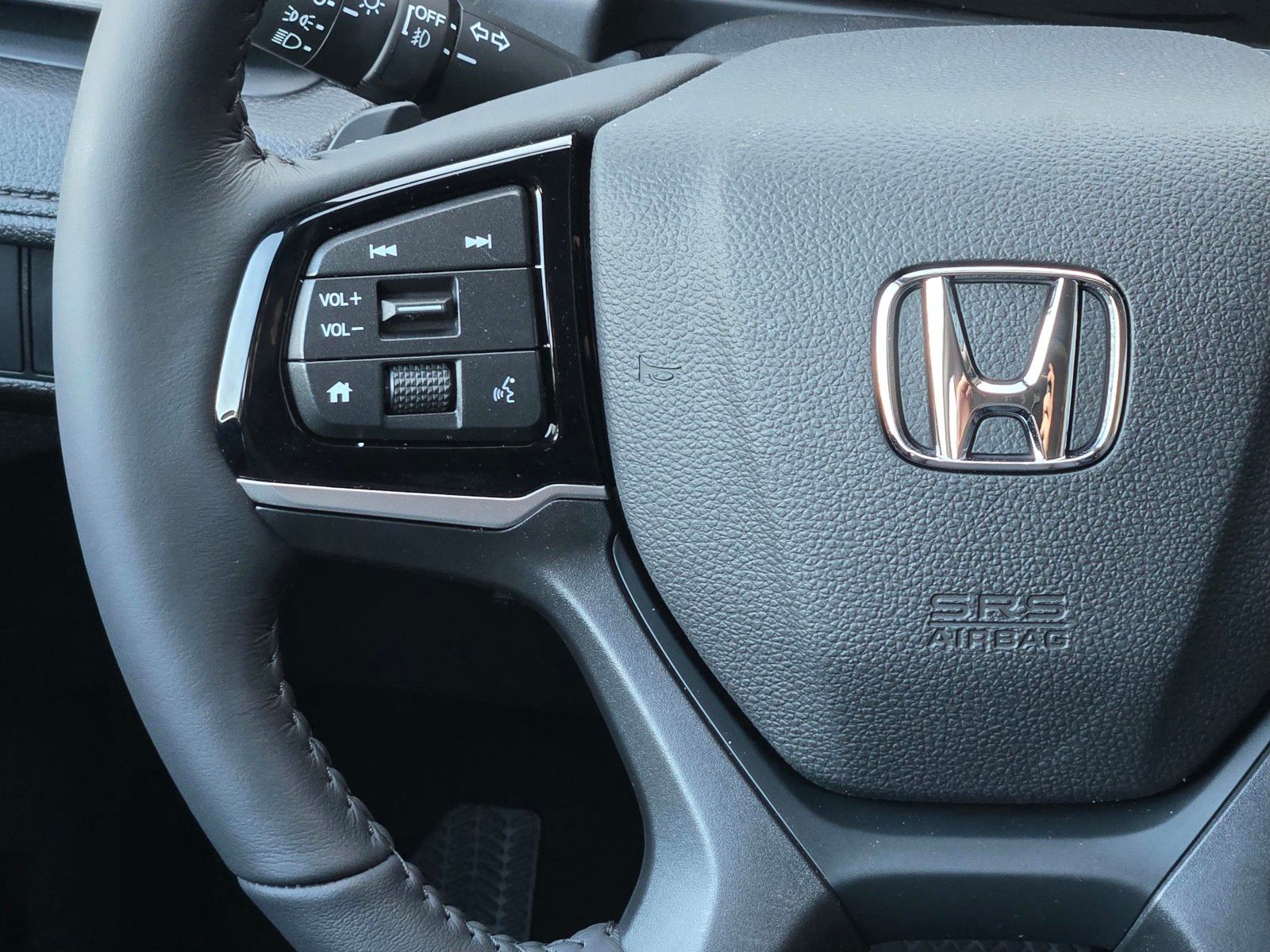 2026 Honda Odyssey EX-L - Photo 15