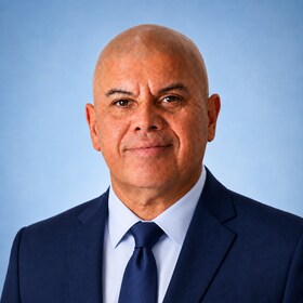 Staff member Ian Pulu from db931b345b46