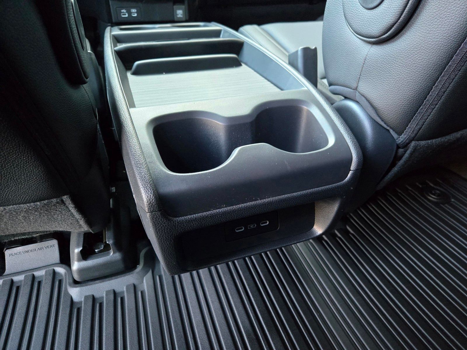 2026 Honda Odyssey EX-L - Photo 11