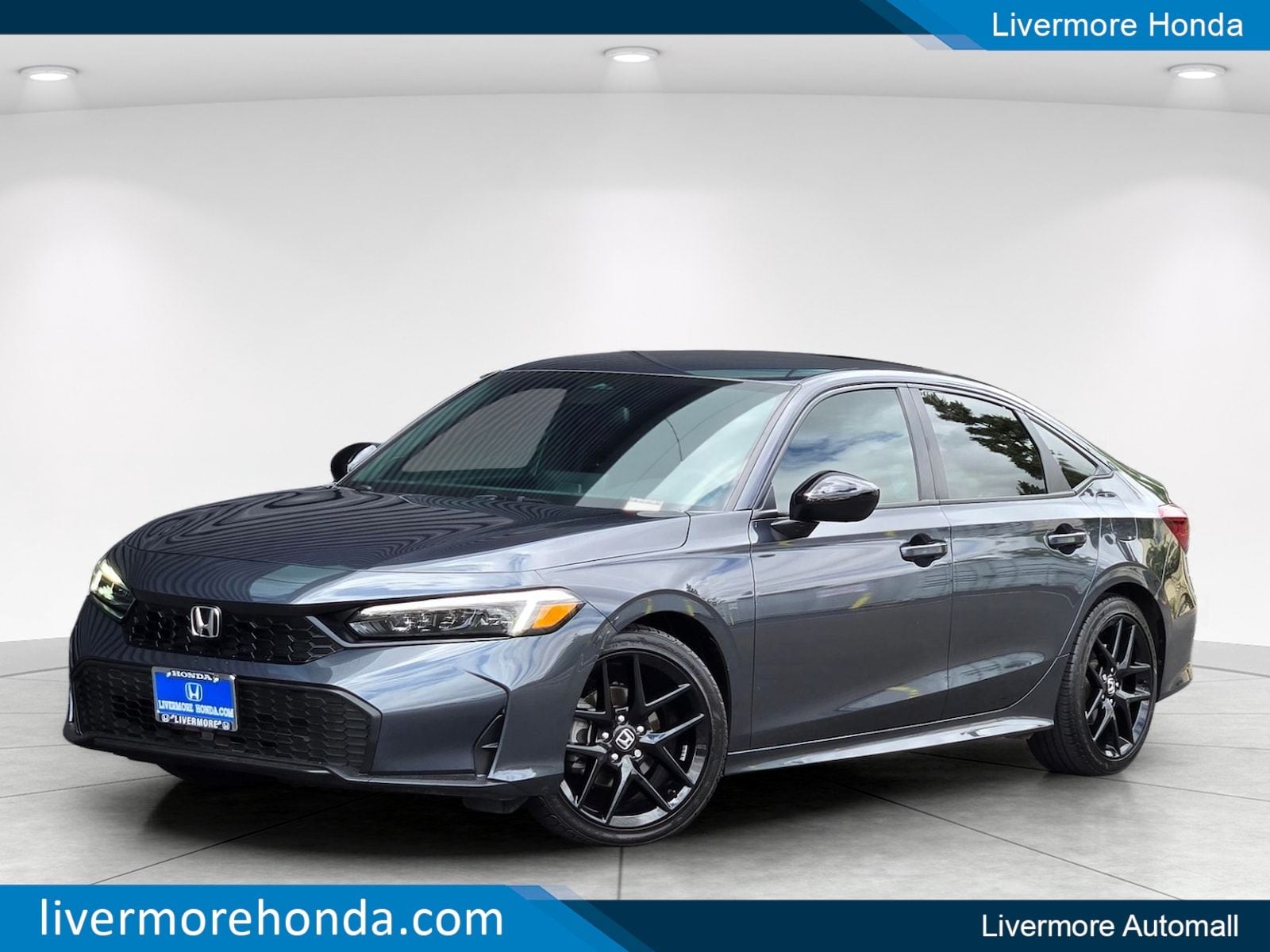 2025 Honda Civic Sport CVT's photo