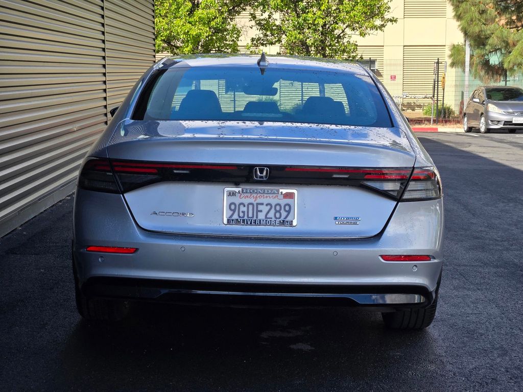 2023 Honda Accord Hybrid Touring photo 4