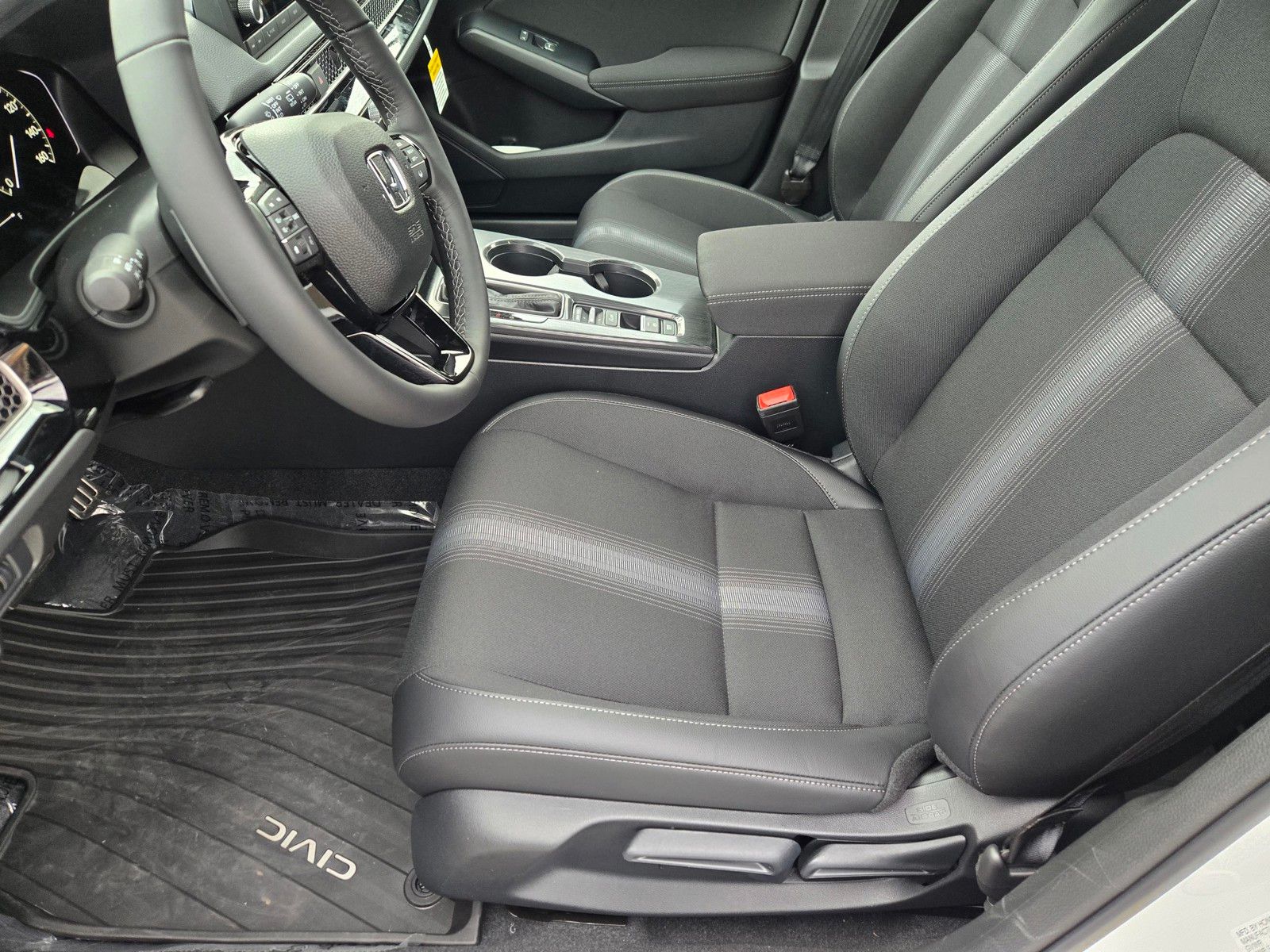 2026 Honda Civic Hatchback Sport - Photo 24