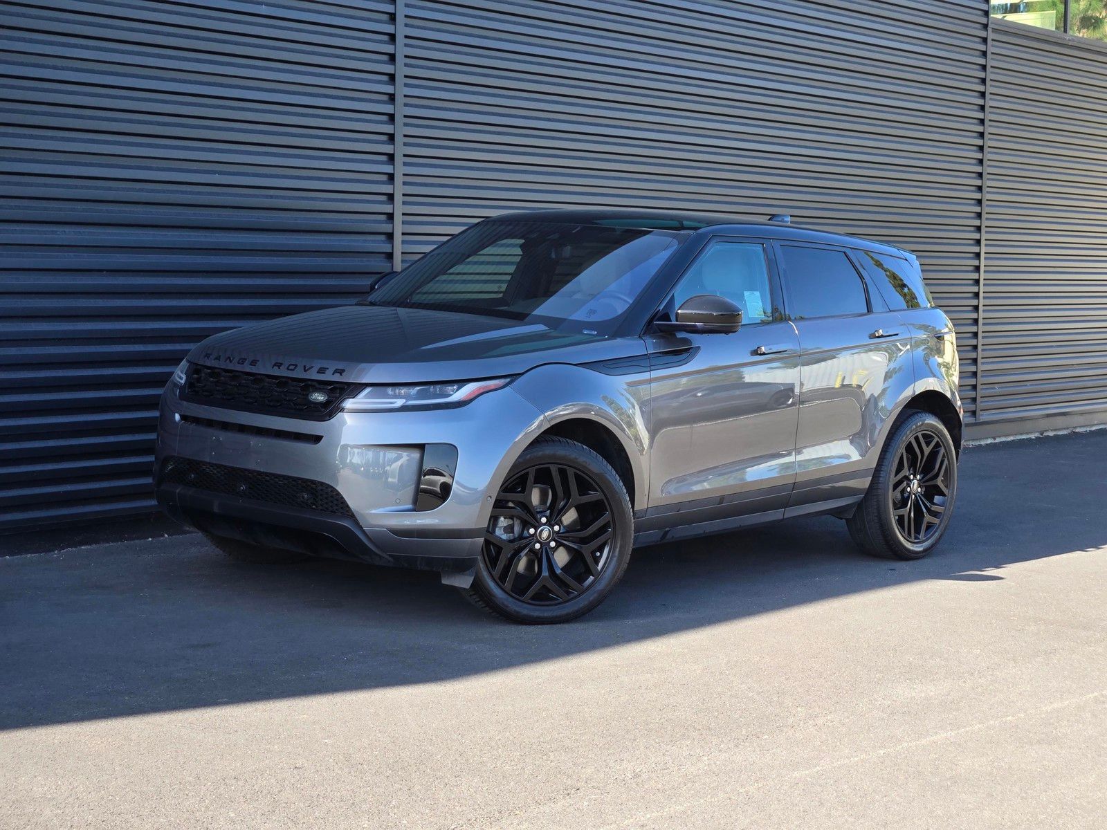 2020 Land Rover Range Rover Evoque SE
