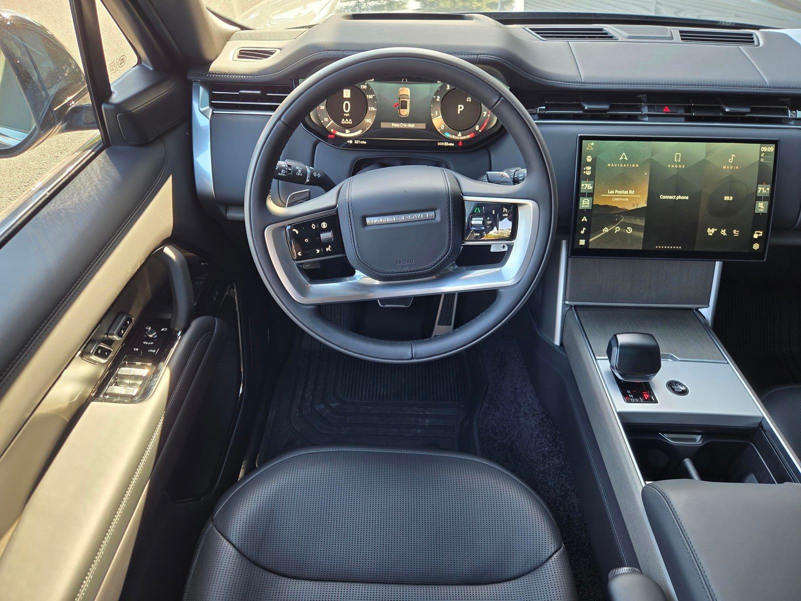 2026 Land Rover Range Rover SV - Photo 10