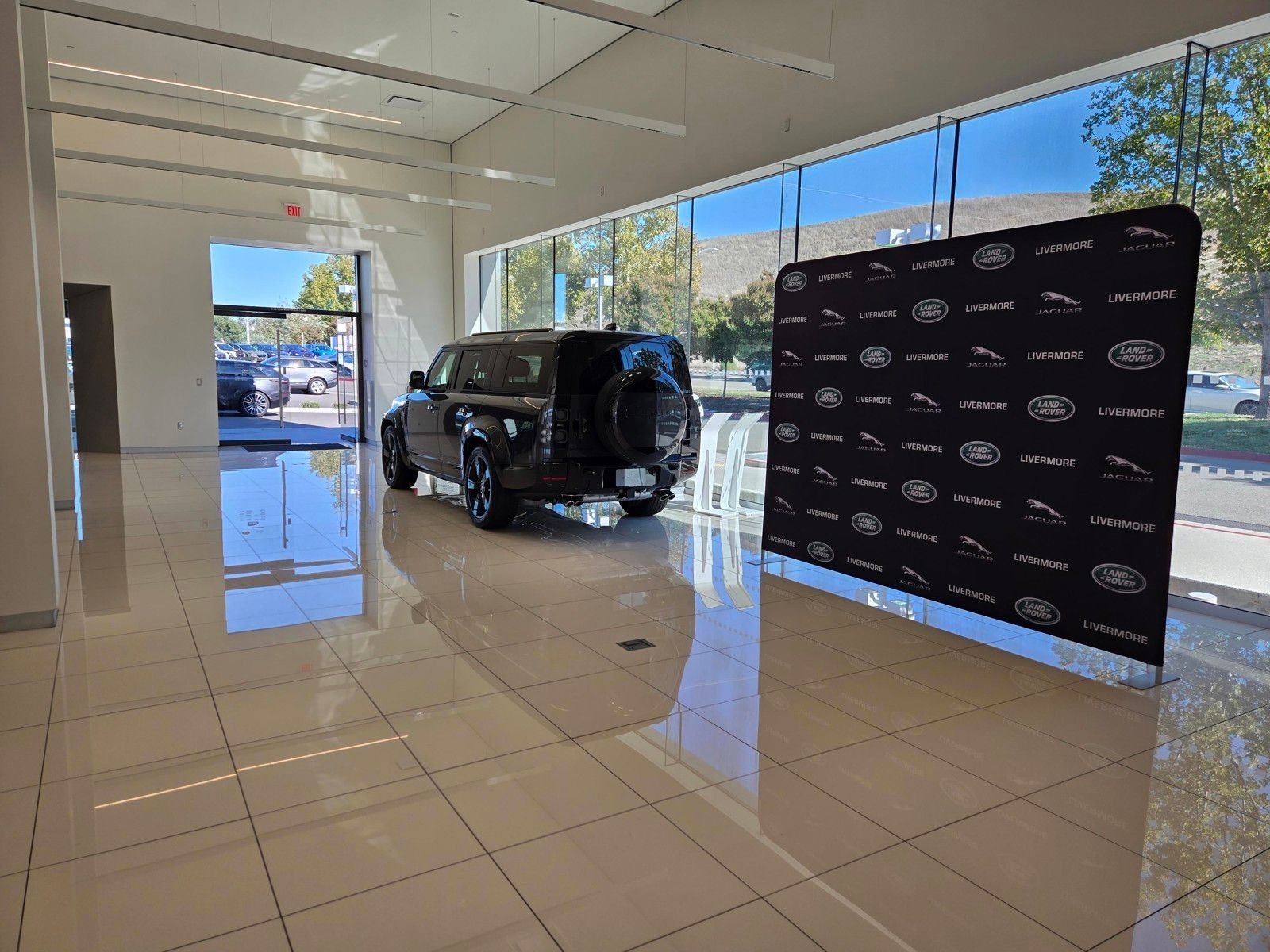 2026 Land Rover Range Rover SV - Photo 32