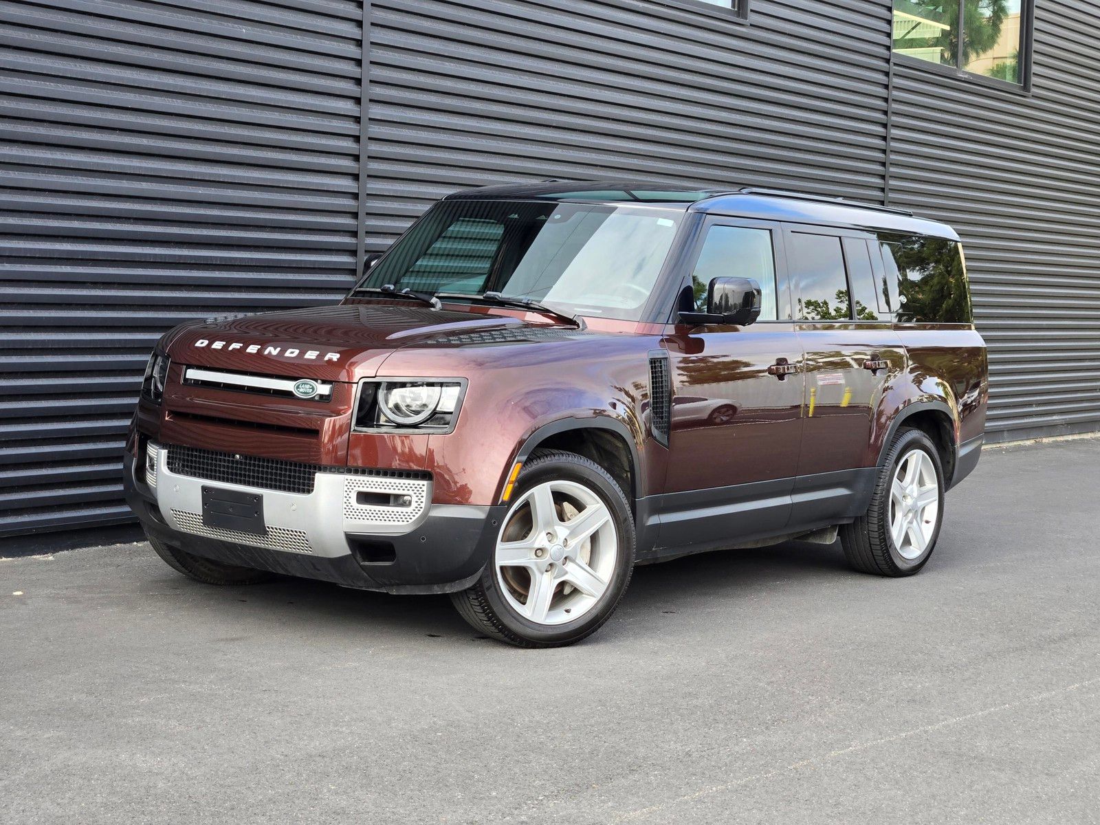 2023 Land Rover Defender