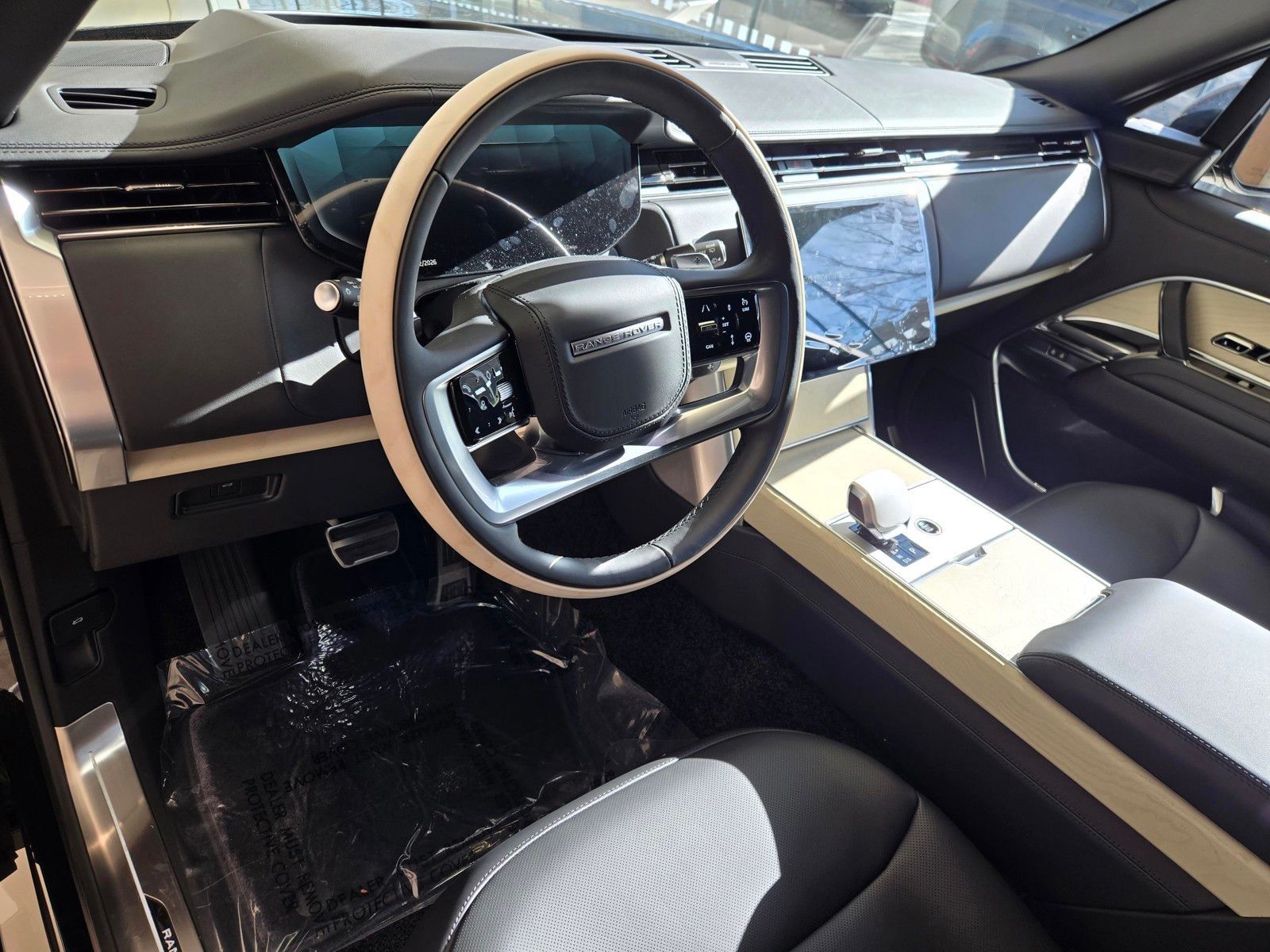 2026 Land Rover Range Rover SV - Photo 11