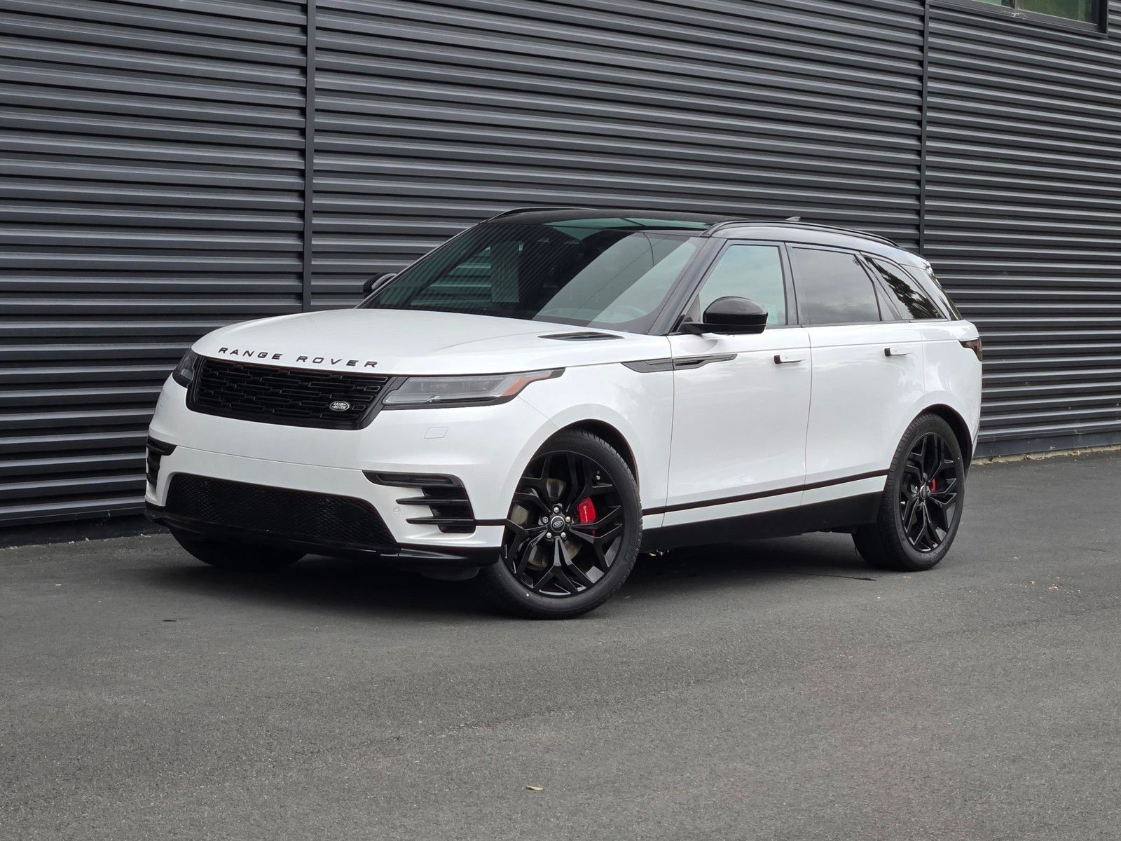 2024 Land Rover Range Rover Velar P250 Dynamic SE's photo