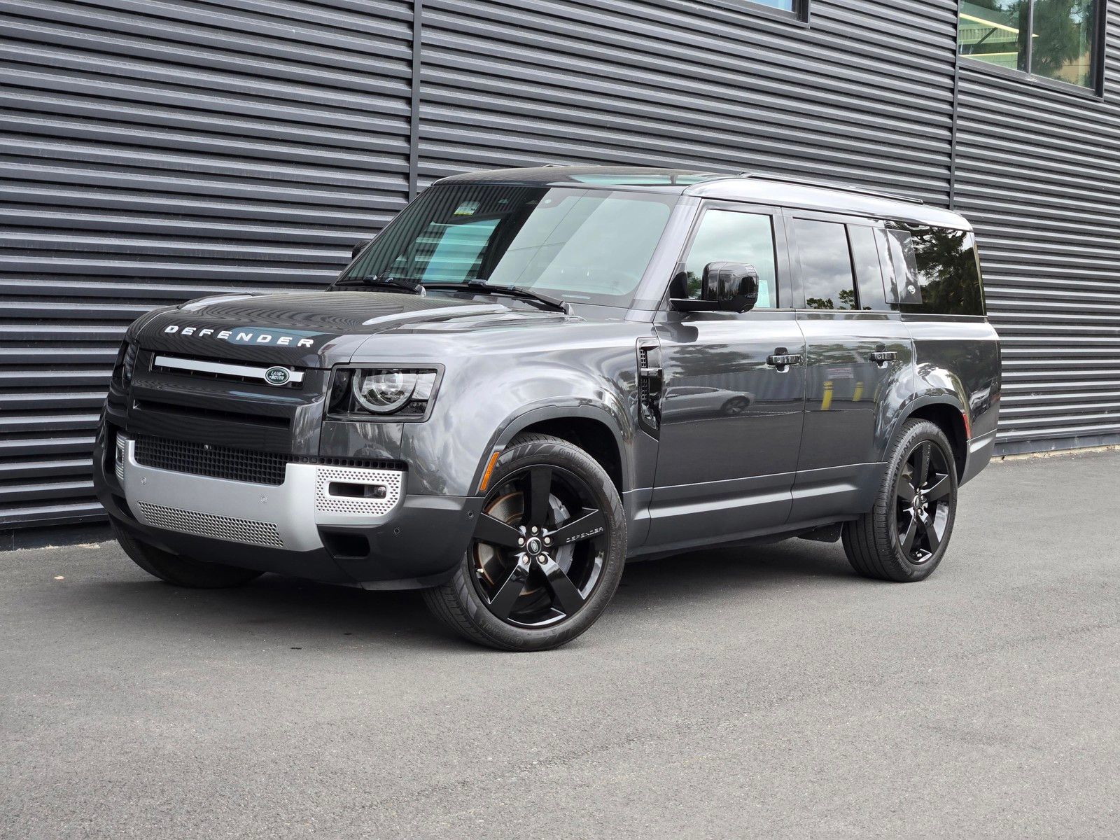 2024 Land Rover Defender
